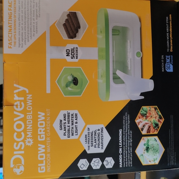 Discovery #MINDBLOWN Indoor Water Garden Kit - Picture 6 of 6